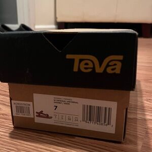 Teva original universal